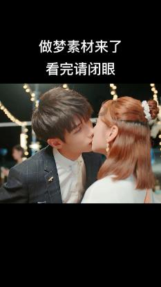 逃离黑与白的房间