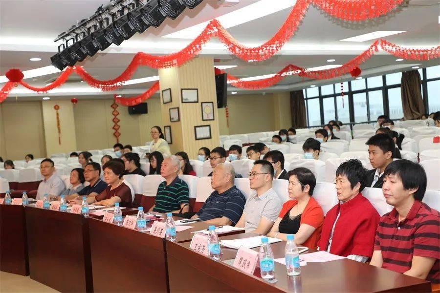 后腰的肌肉里有硬块而且痛是什么原因游戏画面