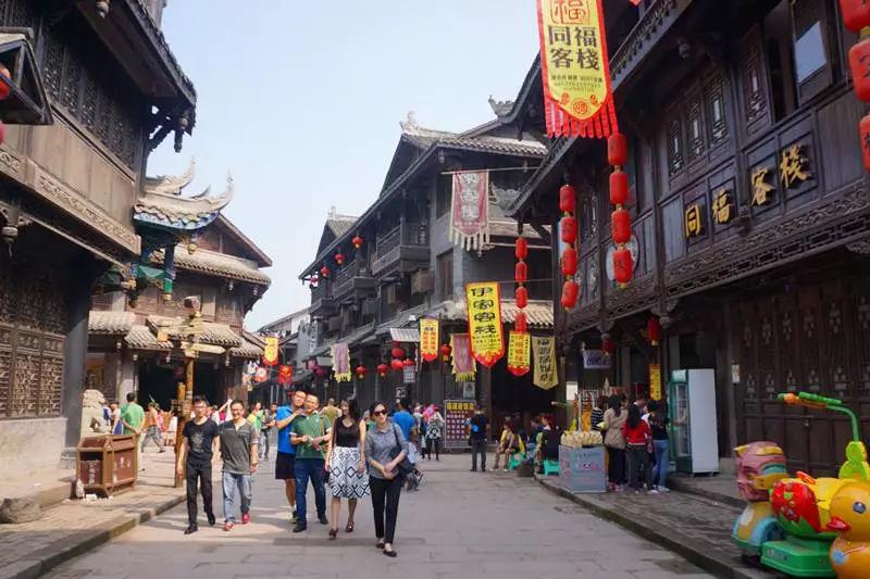 逃出上锁的现代房间3